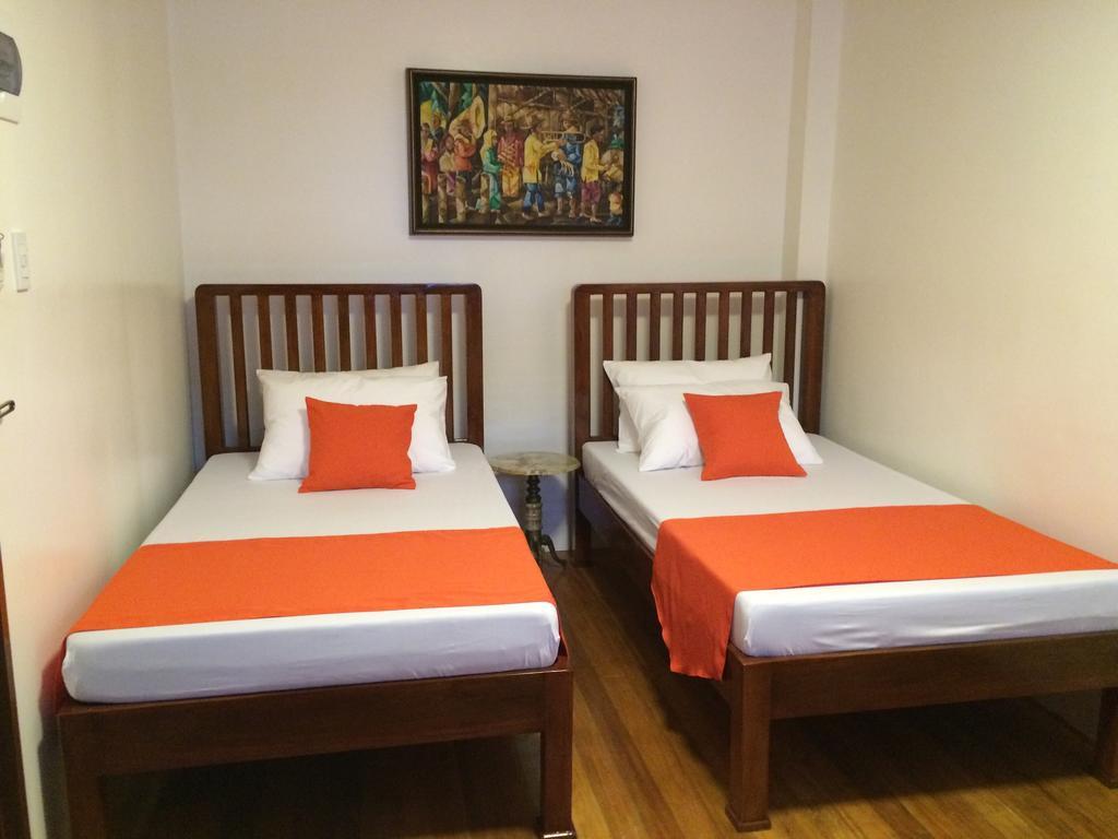 Bed and Breakfast Casa Roces Легаспи Номер фото